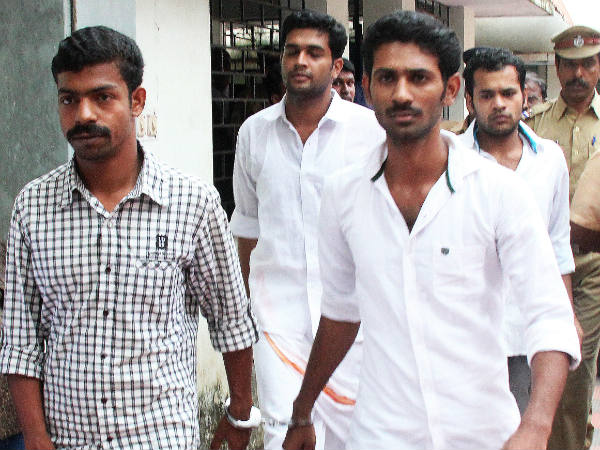 പ്രതികളില്‍ എഞ്ചിനീയറിംഗ് വിദ്യാര്‍ഥികളും