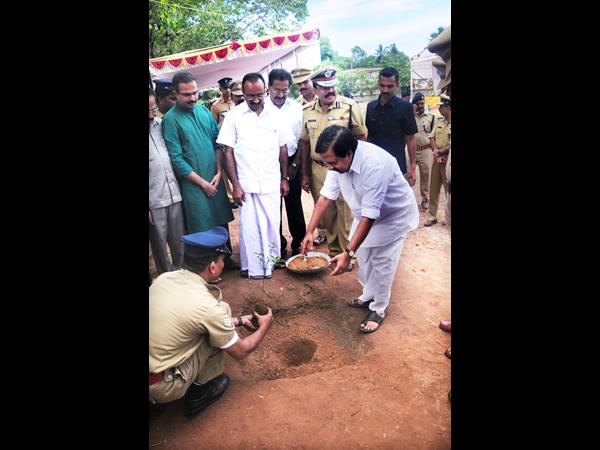 നട്ടാല്‍ മാത്രം പോര