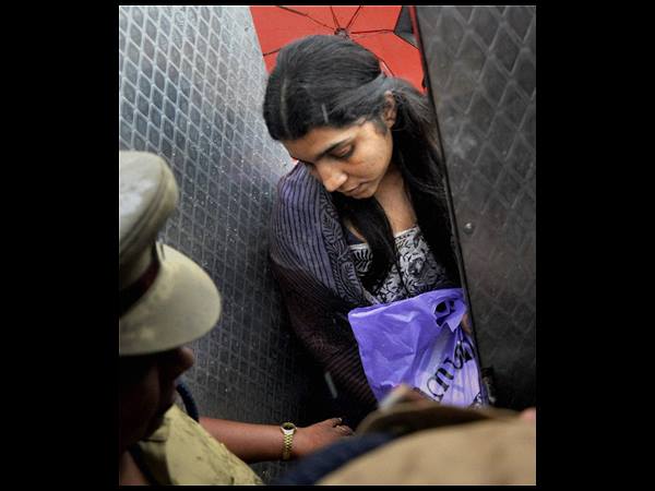 കെസിയുമായി അടുത്ത ബന്ധം