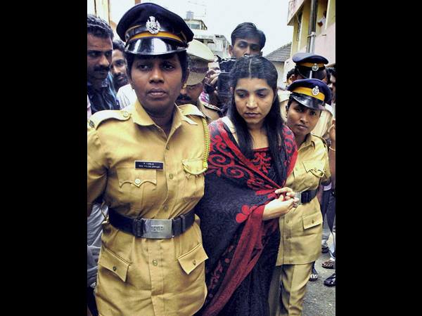 സിപിഎം 10 കോടി വാഗ്ദാനം ചെയ്തു