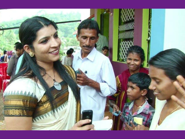 നഗ്ന ചിത്രങ്ങള്‍ പകര്‍ത്തി