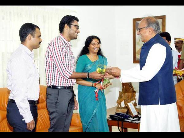 സ്വീകരണം