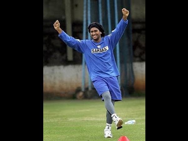 അടി മാത്രമല്ല