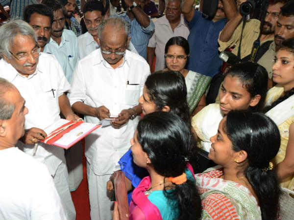 വിദേശത്തേക്ക്