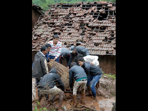 രക്ഷാപ്രവര്‍ത്തനം