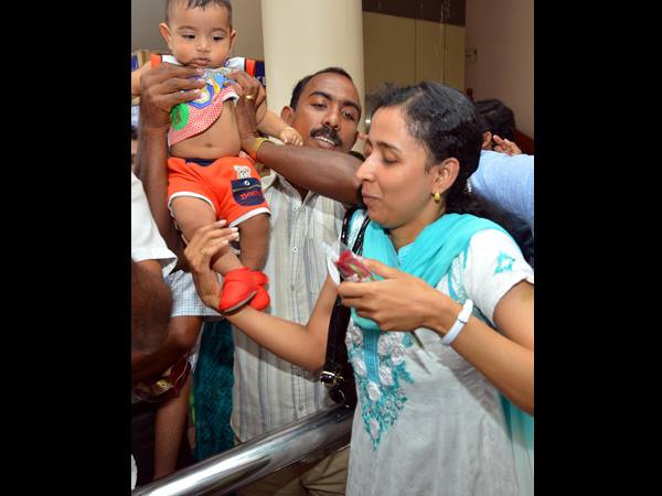 അമ്മ വന്നേ.....