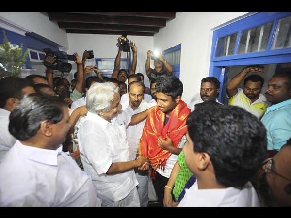 ഹര്‍ഷ ബോഗ്ലെ