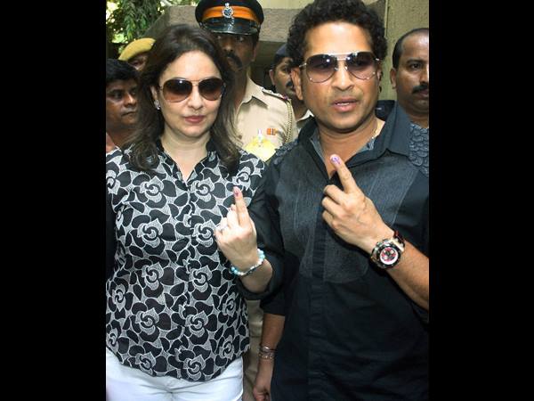 വോട്ട് ചെയ്യാന്‍ മറന്നില്ല