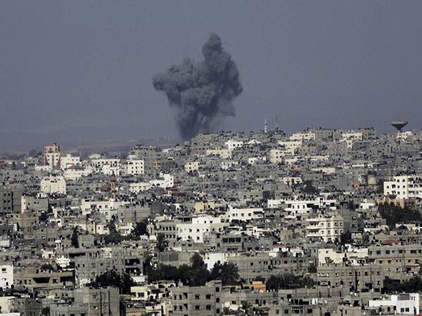 വിമാനത്താവളം വരെ അക്രമം