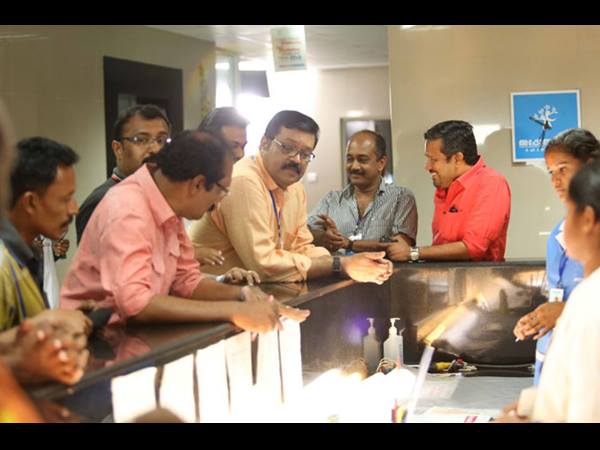 അതെ, സംവിധായകന്റെ സിനിമയാണ്