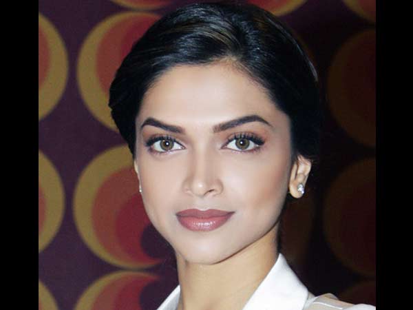 ഗാനരചയിതാവിനെ അറസ്റ്റ് ചെയ്യൂ ഗാനരചയിതാവിനെ അറസ്റ്റ് ചെയ്യൂ