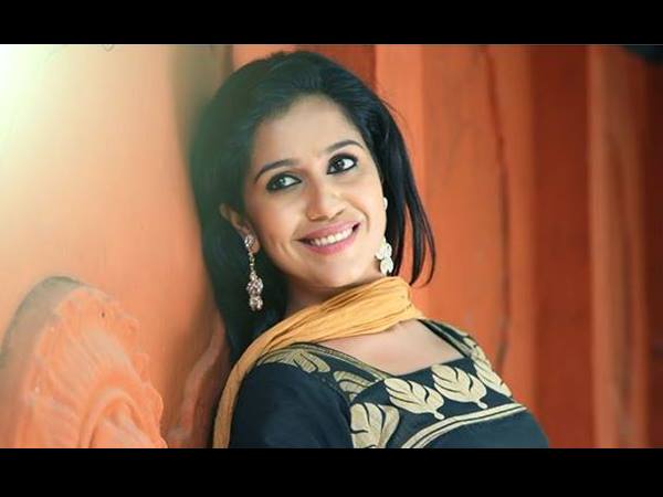 ജൂവല്ലറി ഉടമയോട് രഞ്ജിനി