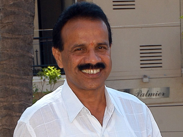 സദാനന്ദ ഗൗഡ ക്ലീന് സദാനന്ദ ഗൗഡ ക്ലീന്