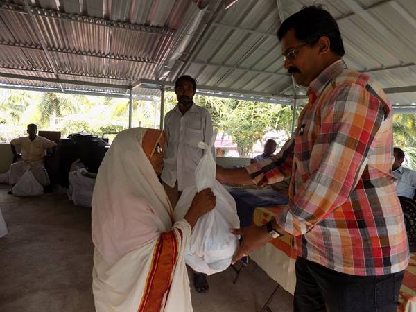 നിര്‍ധനര്‍