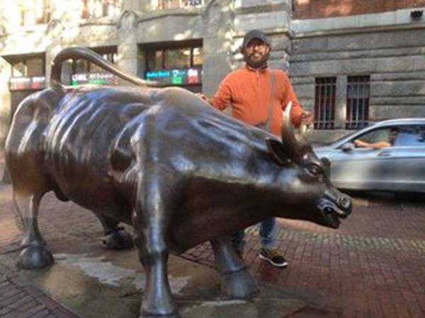 കാളക്കൂറ്റന്‍