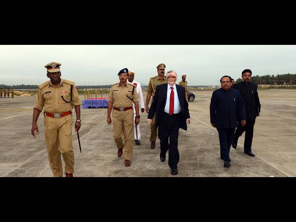 ചരിത്ര ദൗത്യം