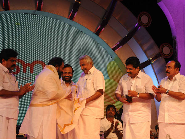 പൊന്നാട 