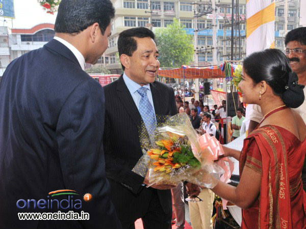 ജോയ് ആലുക്കാസ്