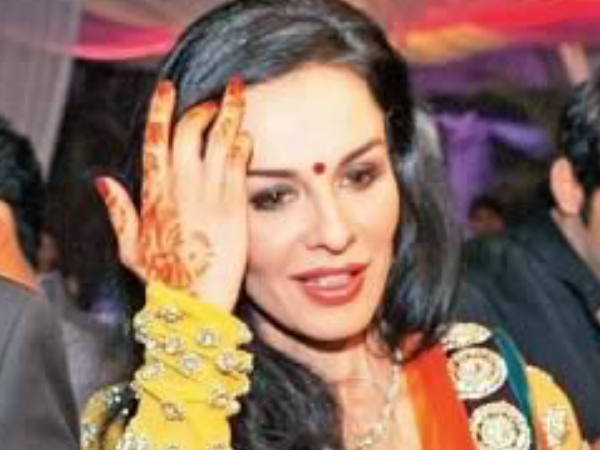 മിസ്സിസ് ശിഖര്‍ ധവാന്‍