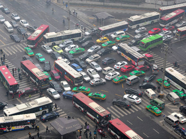 ട്രാഫിക്കോ ജാമുണ്ട്