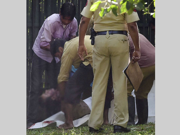 വിശക്കാതെ കൊല്ലില്ല