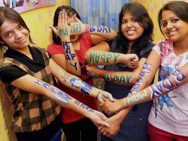 ധോണിയാണ് താരം