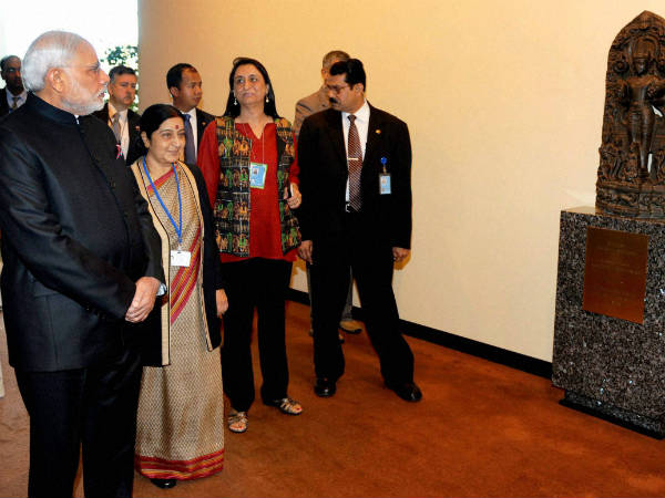 പ്രദര്‍ശനം കണ്ടു