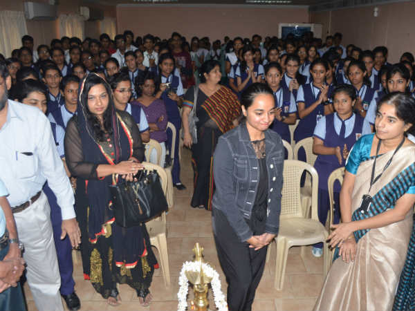 കുട്ടികള്‍ക്കൊപ്പം