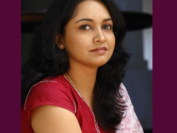 പിന്നങ്ങ് പറന്നു