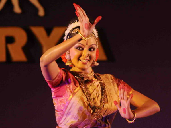 മഞ്ജു മോഹനം