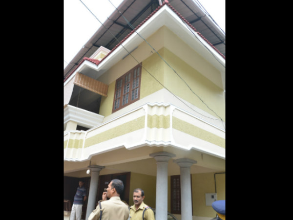 രാത്രിയോടെ