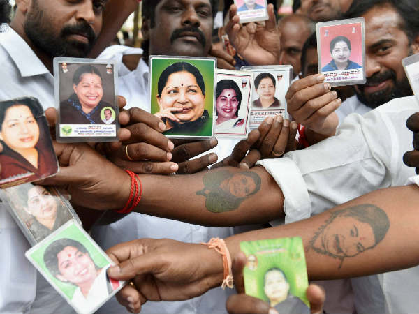 അമ്മഭക്തര്‍