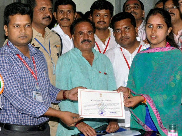 ഇനി എം പി