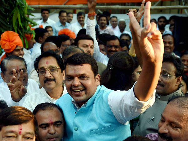 എ ബി വി പി, ആര്‍ എസ് എസ്