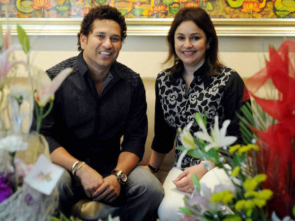 അഞ്ജലി തുണയായി