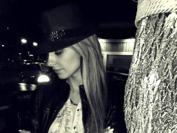 കടത്തില്‍ മുങ്ങി