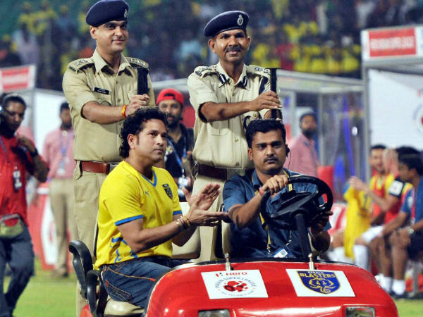 സ്വന്തം ടീമും ജയിച്ചു