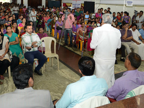 ഗള്‍ഫ് രാജ്യങ്ങളിലേയ്ക്ക്