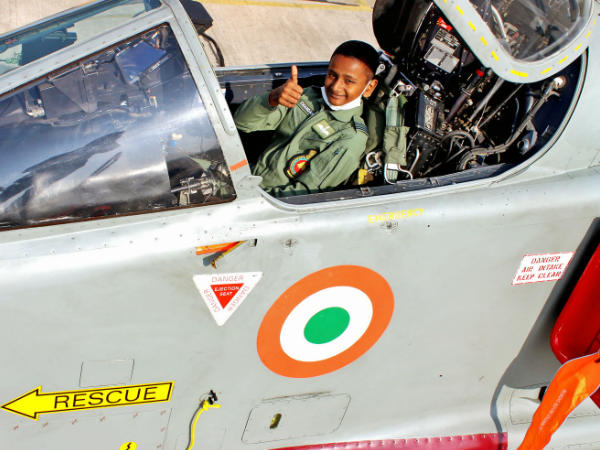 എയര്‍ഫോഴ്‌സ്