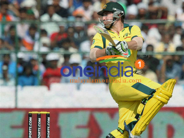 ബൗളര്‍ സീന്‍ അബോട്ട്