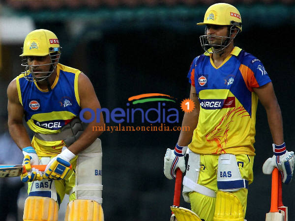 ധോണിയും റെയ്‌നയും