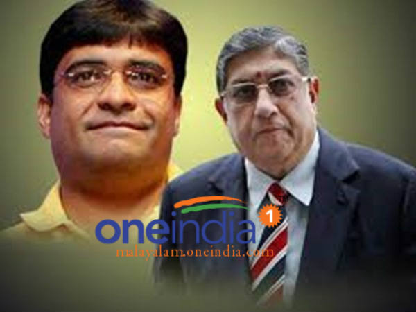 ശ്രീനിവാസനും പെടുമോ