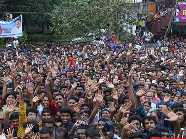 ജനക്കൂട്ടം