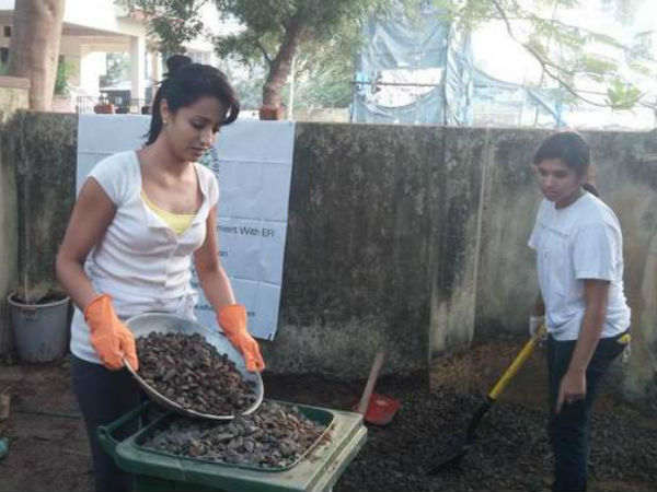 സോഷ്യല്‍ മീഡിയയില്‍