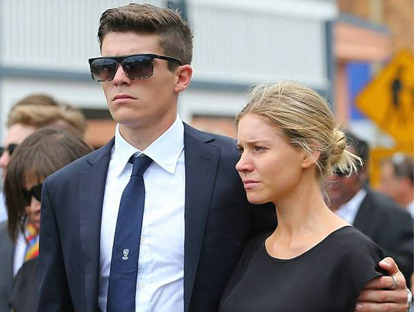 അബോട്ടിന് പ്രത്യേകപരിഗണന