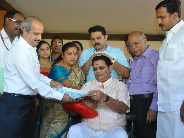 പത്ത് കോടി