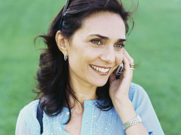 ഒരാളെ വിളിച്ച് കാര്യം പറയുക