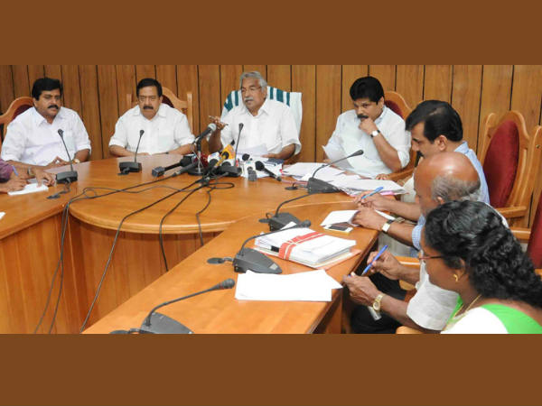 മുത്തങ്ങയിലെ കുടുംബങ്ങള്‍ക്ക്