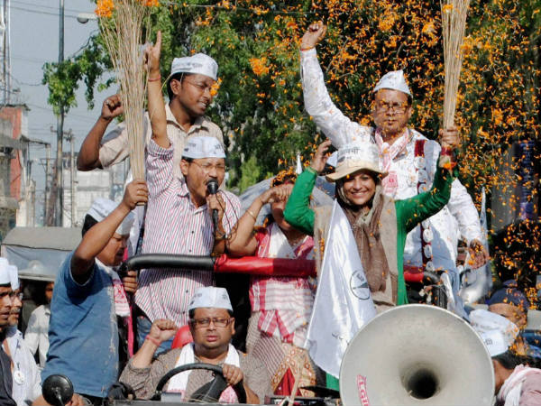 രാഷ്ട്രീയം, ആപ്പ്