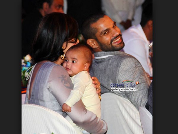 ധവാനും ആയിഷയും ധവാനും ആയിഷയും